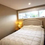 Entire Home In Greenlane